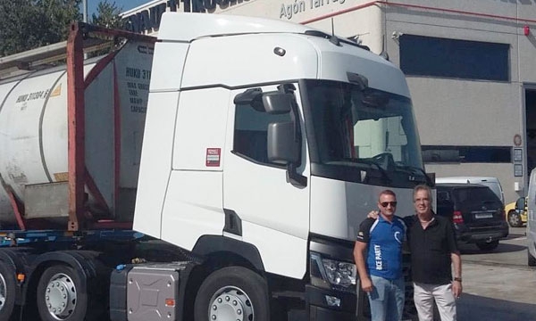 NUEVA ENTREGA DE VEHÍCULO A CAIA CARGO EXPRESS